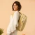 damski-plecak-na-laptopa-16-cali-ogio-rise-20l-modelka.webp
