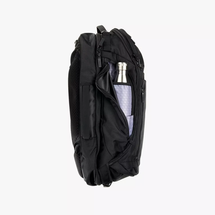 kieszen-na-butelke-torba-ogio-pace-pro-max-45l.webp
