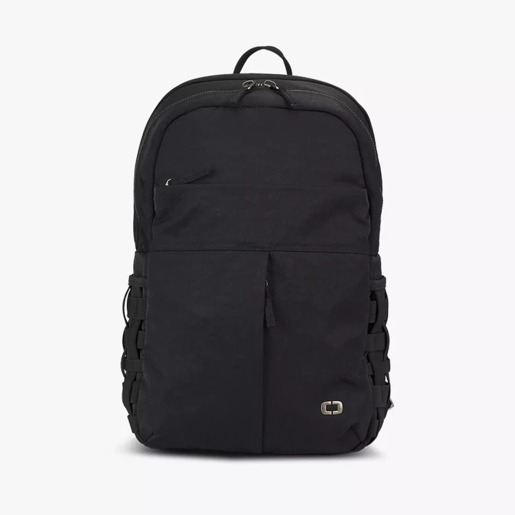 damski-plecak-na-laptopa-16-cali-ogio-rise-20l-czarny-front.webp