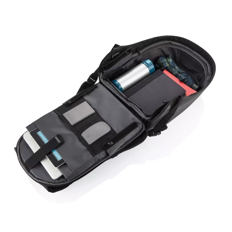 wnetrze-plecaka-bobby-hero-regular-szary-organizacja-laptop.webp