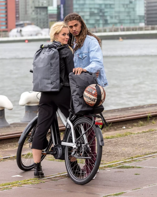 plecak-miejski-xd-design-bobby-urban-lite.webp