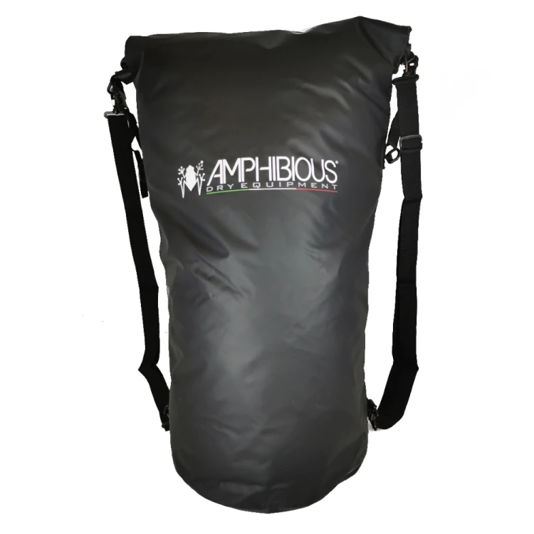 najwiekszy-worek-wodoszczelny-amphibious-tube-100l-czarny.webp