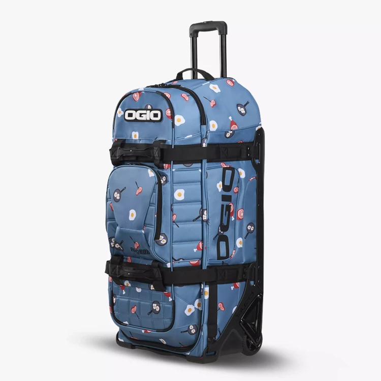 torba-podrozna-ogio-rig-9800-HamAndEgg-na-kolkach-skos.webp
