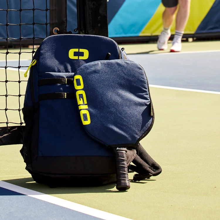 ogio-accessories-2023-pickleball-paddle-cover_21226___5.png