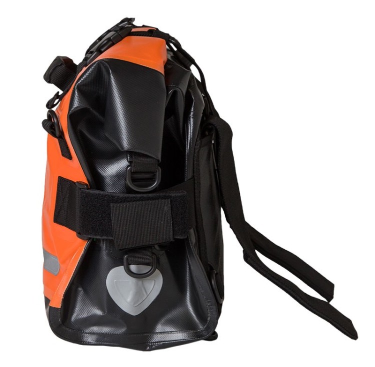 sakwa-motocyklowa-wodoodporna-amphibious-motobag-2-pomaranczowa-bok.webp